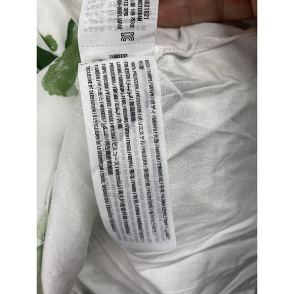 Abercombie & Fitch Dress Sz Small Petite Green Floral Ruffled V Neck - Picture 9 of 11